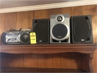 Rca Boombox And 3 Speakers