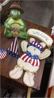 welcome sign, windchime, ceramic turtle