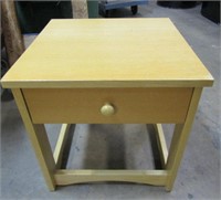 End Table/Nightstand