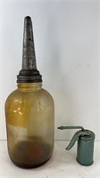 VINTAGE MOBIL E OIL BOTTLE & EAGLE PUMP OIL CAN