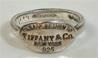 DESIRBALE TIFFANY & CO. OVAL TAG STERLING RING
