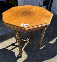 OCTAGON TABLE