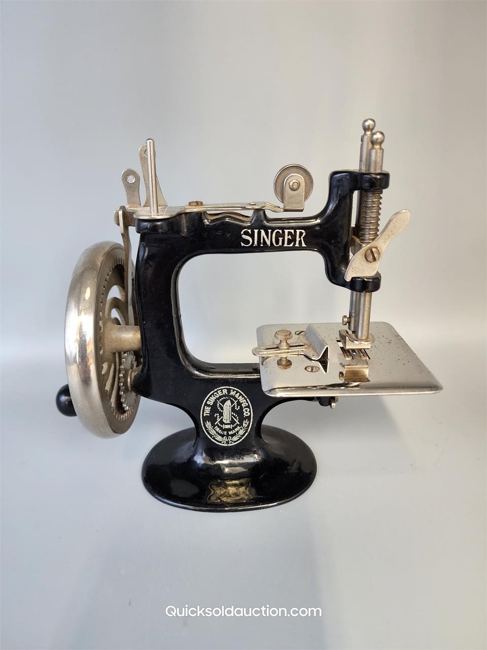 Antique Child's Singer 20 Sewing Machine