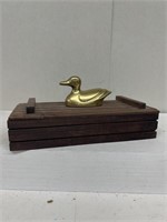 Duck poker box