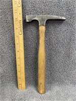 Vintage True Temper No. 10B Brick Hammer