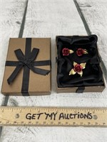 Vintage Red Rose / Gold Tone Brooch and Earrings