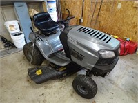 Craftsman Riding Lawn Mower w/ Extra Blades