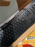 Amazon Basics keyboard