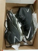 Size 10.5 Nike lunar super bad pro D rubber