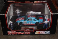 NASCAR RICHARD PETTY PITSTOP SHOWCASE