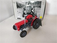 Ferguson MF 35X tractor 1/16