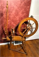 like NEW- hand made Spinning wheel- fine Quality