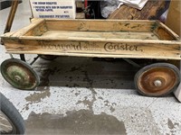 ANTIQUE WAGON WOODEN CRATE ON STEEL WHEELS