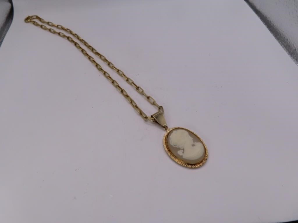 Cameo Look goldtoned Modern 16" Necklace/Pdn