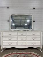 Matching Baronet 9 drawer dresser w mirror