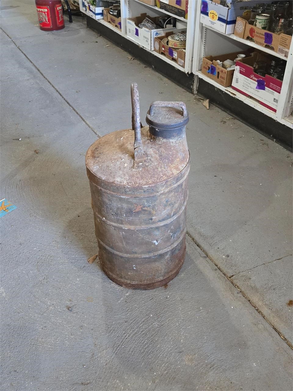 Antique service station oil can