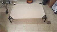 41" x 28" x 8" Elevated pet Bed