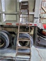 8' Wooden Ladder