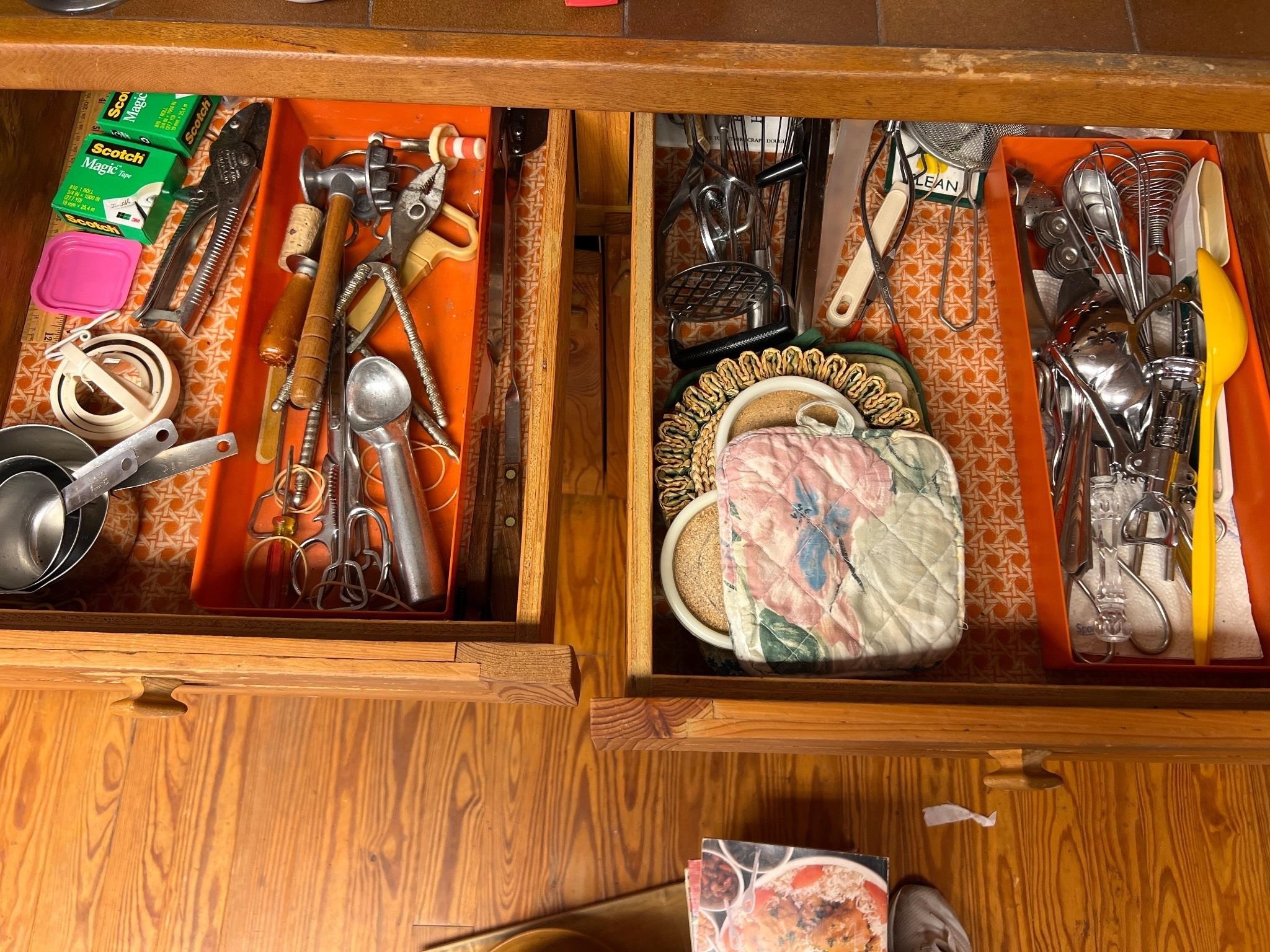 Kitchen drawer lot