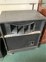 ALTEC 1218A PAIR OF SPEAKERS IN CASE