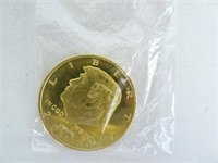 Novelty 1oz Gold Plated Trump Coin