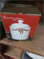 Poinsettia and ribbon canister / cookie jar new