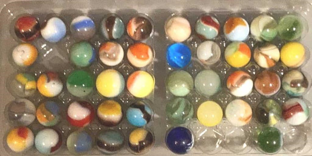 Tray of 40+ Marbles