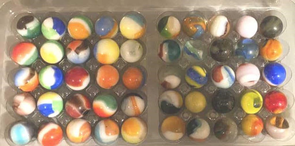 Tray of 40+ Vintage Marbles