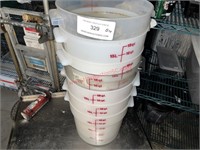 (7) CAMBRO 18 QT ROUND CONTAINERS W/ LIDS