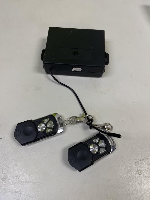 Vehicle power lock device ??? Two clickers