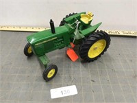 John Deere 20 series WF tractor