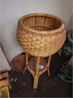 RATTAN SYTLE ROUND PLANT HOLDER W/ SMALL SHELF