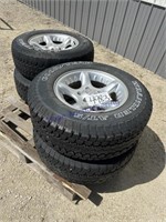Dodge wheels & tires 265/70R17, bid X4