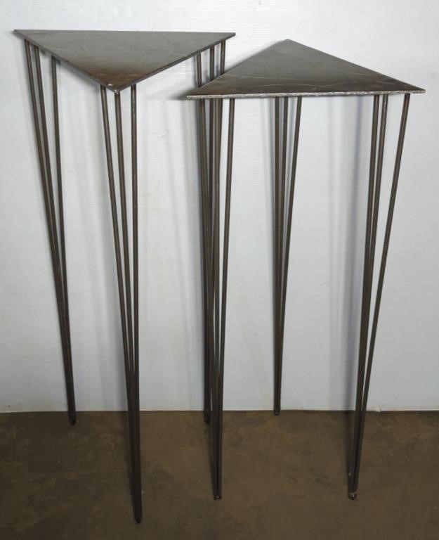 (F) Home Hand Steel Triangle Freestanding Tables