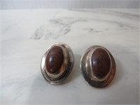 MEXICAN SILVER CLIP EARRINGS WITH BROWN STONE