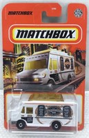 MATCHBOX - 24/100 CHOW MOBILE II