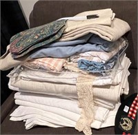 Quantity of good table cloths