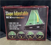 Slope-Adjustable Putting Mat
