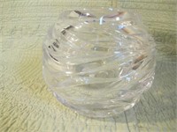 TIFFANY AND CO. SIGNED BALL VASE CLEAN H7, W8