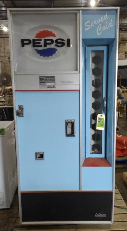 Vtg. Pepsi Vending Machine, LC(ILL)909 (29" x 22"