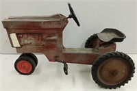 Case IH 86 Series NF Pedal Tractor to Restore