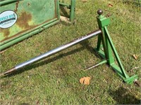 JOHN DEERE 3 POINT HITCH HAY SPEAR