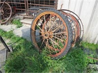 Vintage Rubber Tread Wagon Wheel 4" x 36"