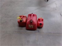 3-plastic gas cans