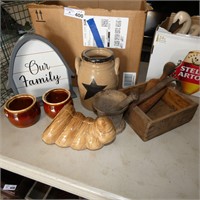 Assorted Country / Primitive Decor