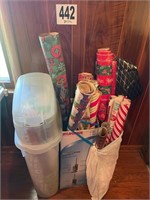 Assortment of Wrapping Paper(Den)