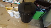 Trash Cans / Buckets Lot - 2nd chance
