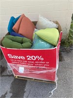 Outdoor Furniture pillows/cushions