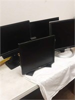 4 Dell monitors  untested