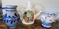 F - LOT OF CERAMIC PITCHERS & WATERING CAN (K54)